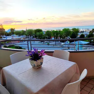 Vistamare Bluemar - Living The Sea - 120mq Cattolica